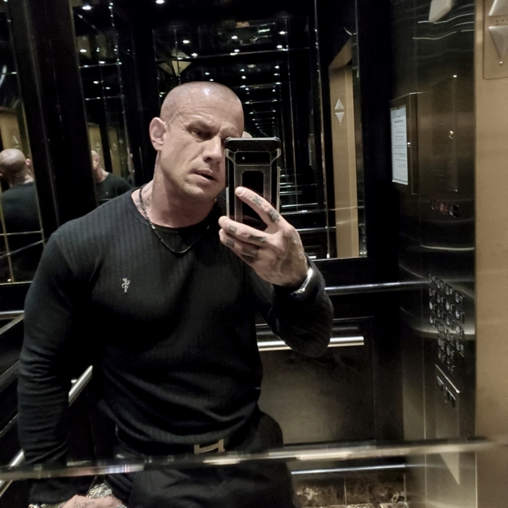 Meet your Posher, Ross